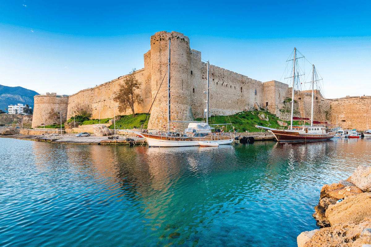 קפריסין בהקשר של ניתוק תושבות מס הכנסה - מדריך מעשי לישראלים